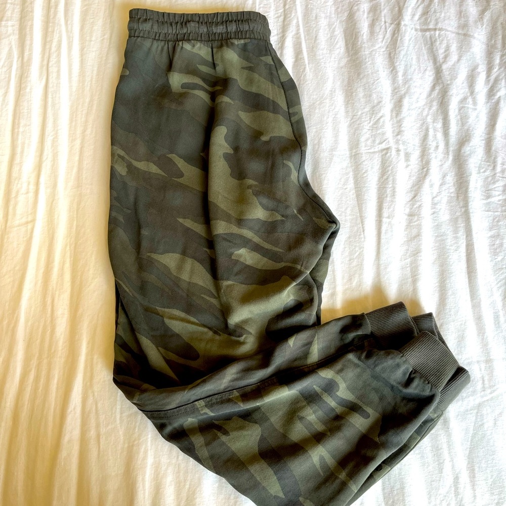 Lounge pant, size L, lightly worn